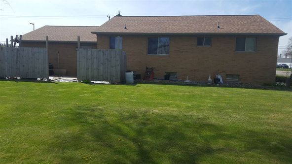 1531 E Pierson Rd, Flushing, MI 48433